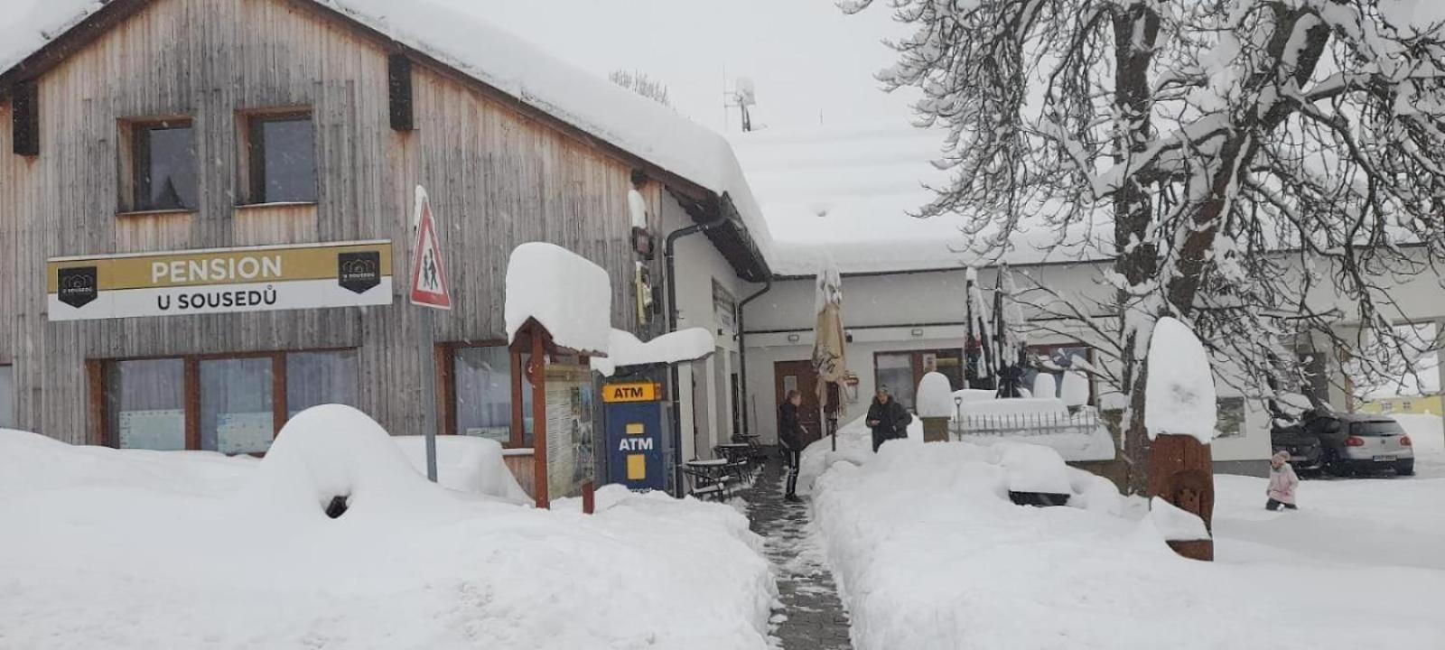 Penzion A Restaurace U Sousedu Strázny Exterior foto