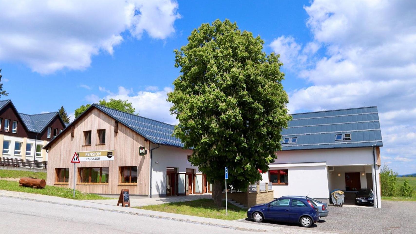 Penzion A Restaurace U Sousedu Strázny Exterior foto